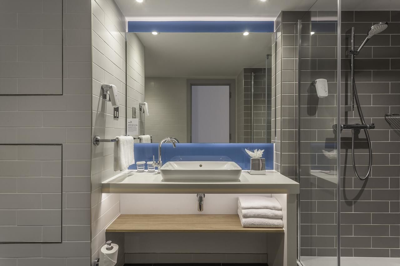 Отель Holiday Inn Express Dublin-Airport Сантри