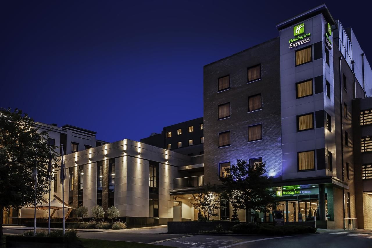 Отель Holiday Inn Express Dublin-Airport Сантри-43